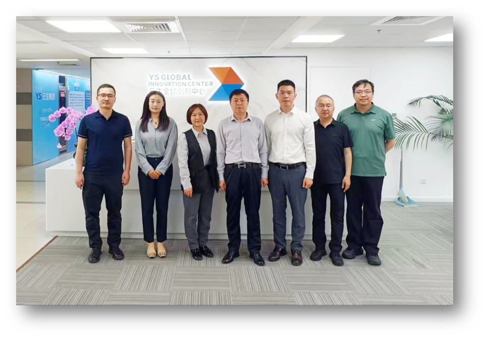 黑龙江省齐齐哈尔市人社局党组书记、局长丛洪君莅临亿佰达全球创新中心调研走访